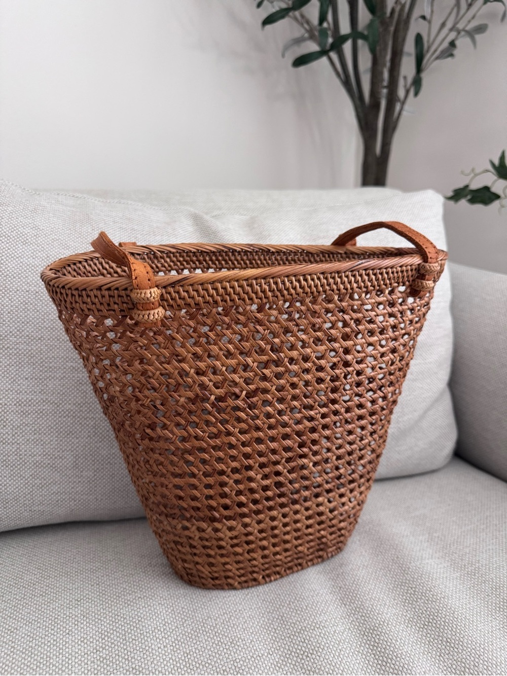 Bembien Isla Rattan Bag - Picture 3 of 6